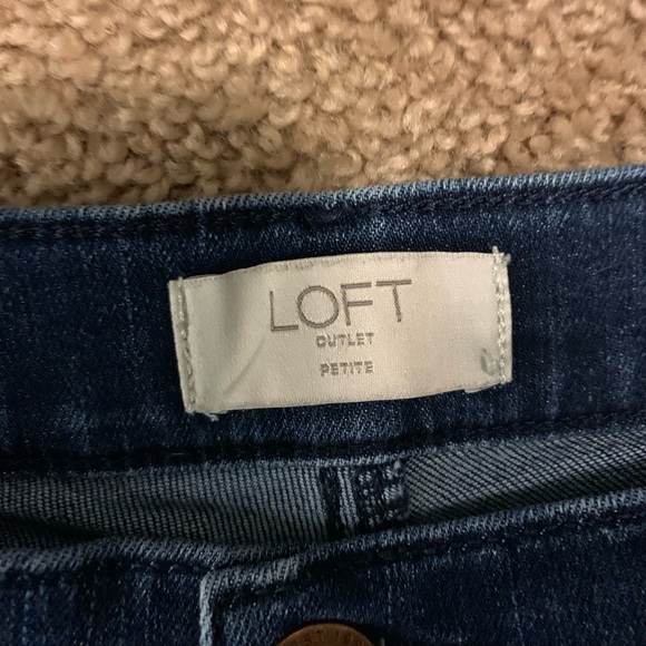 Loft skinny jeans. Petite size 4. - Picture 4 of 6